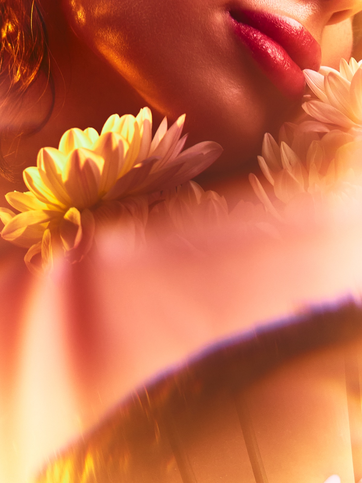 Living flowers inside fashion photography — Amber Exposure
